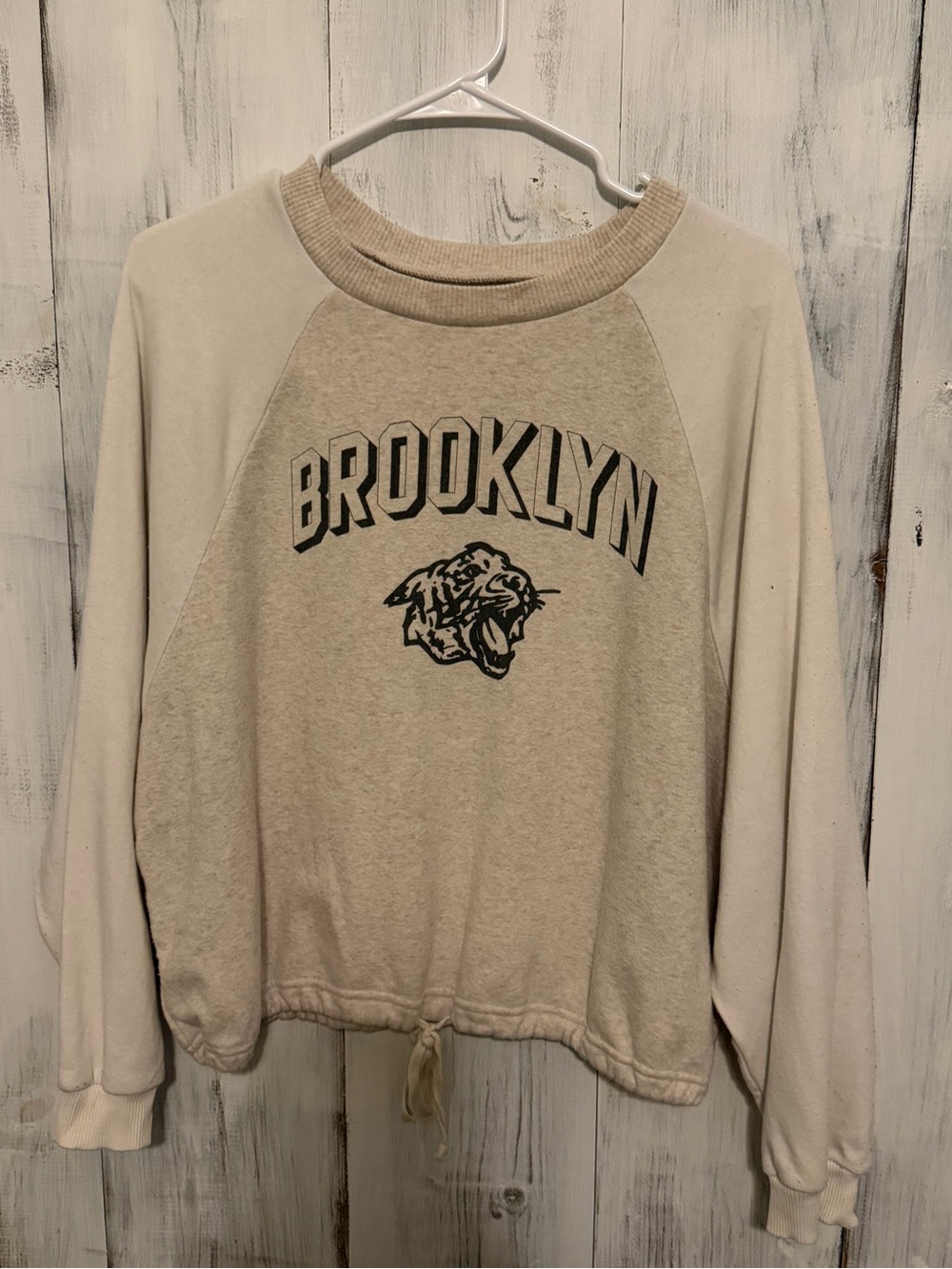 American Eagle Outfitters Cream 'Brooklyn' Graphic Pullover